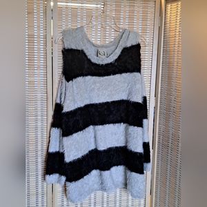 Women's black and white striped fuzzy top size M/L